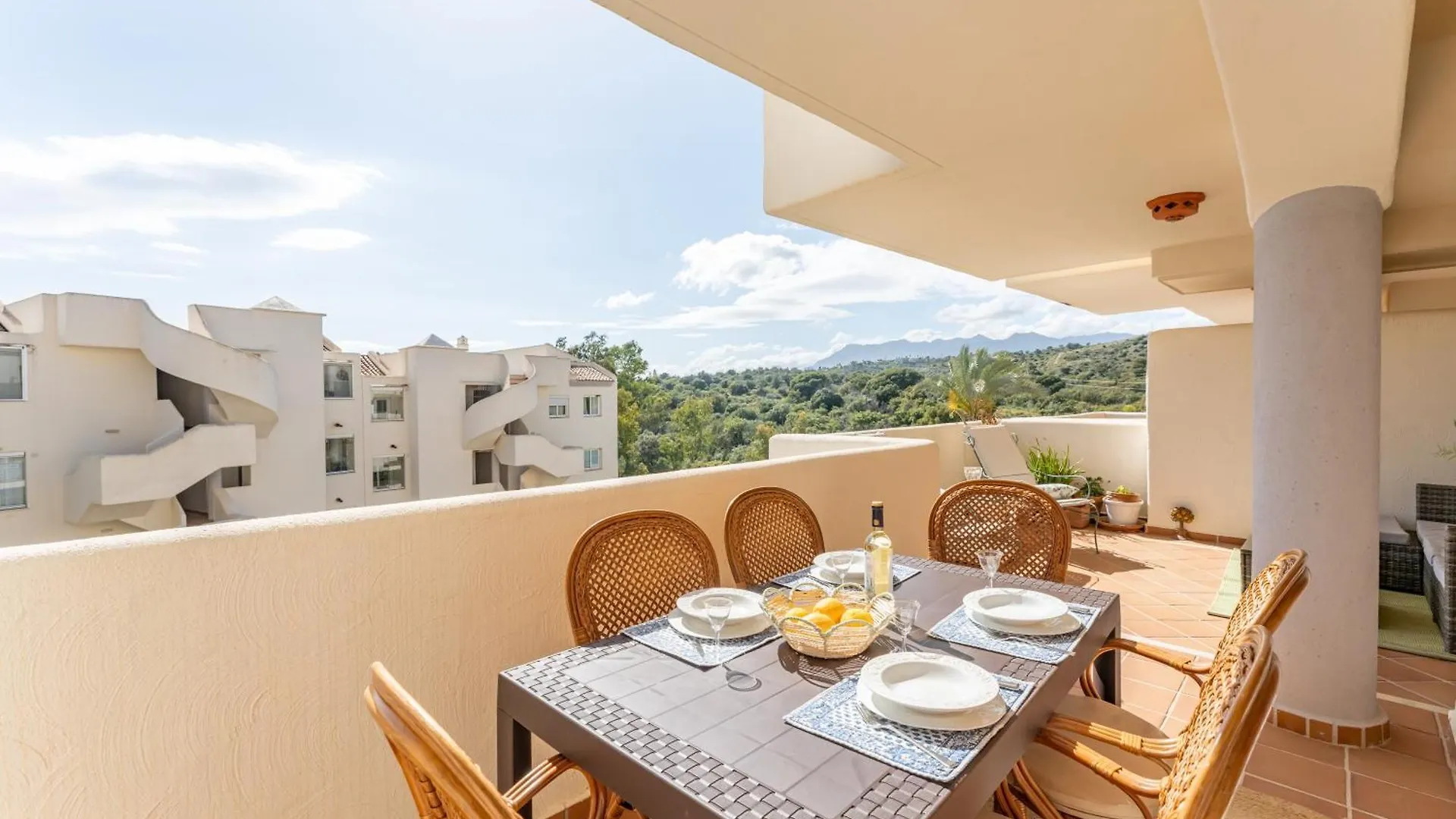 Elviria Hills By Kura Homes Μαρμπέλλα